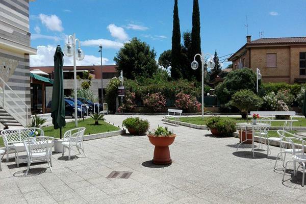Hotel Centrale Sabaudia Exterior photo